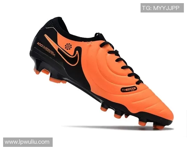 球星同框足球鞋品牌推荐 足球场上的脚下传奇之选