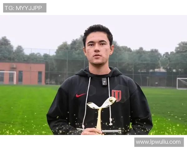 94年出生的足球新星崛起 哪些球员在赛场上成就辉煌